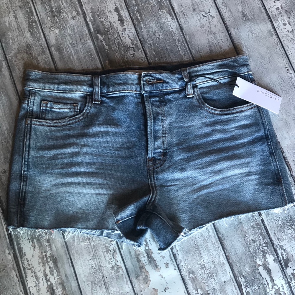 Light Wash Button Fly Cut Off Shorts